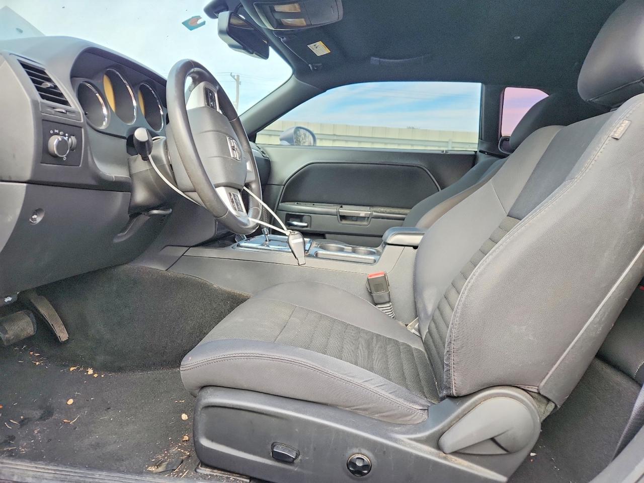 2014 Dodge Challenger Sxt - zdjęcie 7