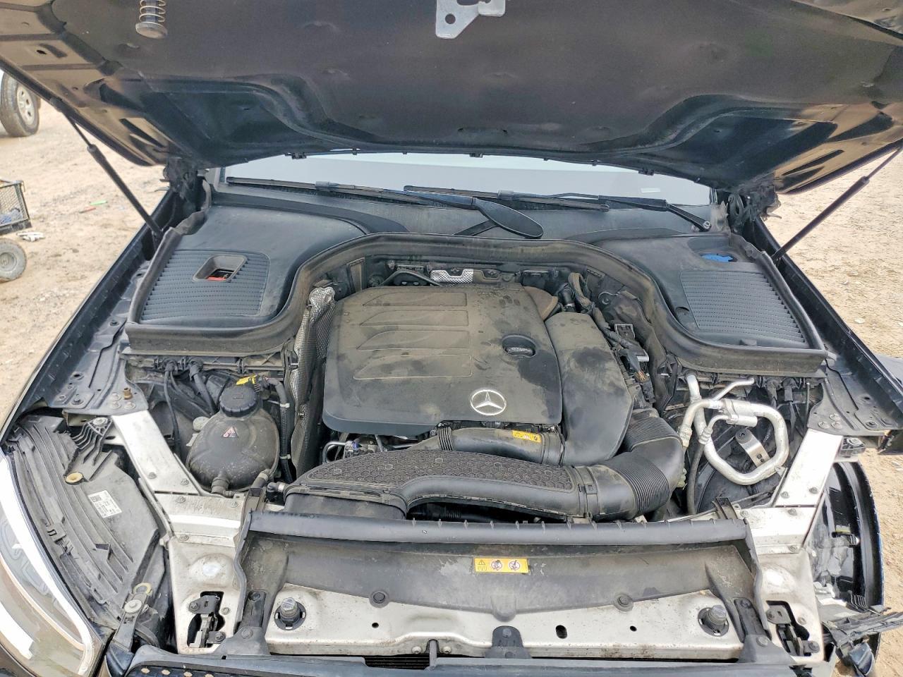 2021 Mercedes-Benz Glc 300 - zdjęcie 12