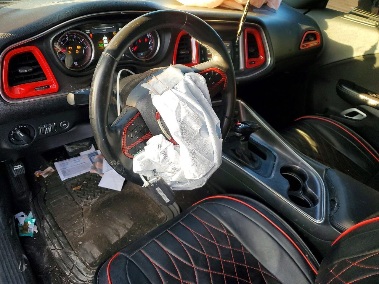 2017 Dodge Challenger Sxt - zdjęcie 8