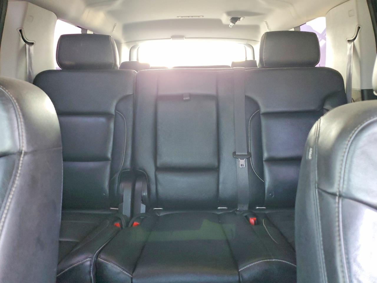2015 Chevrolet Suburban C1500 Lt - zdjęcie 10