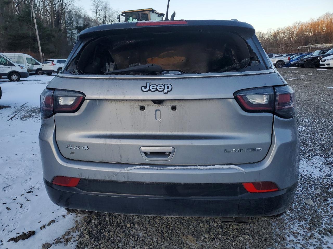 2022 Jeep Compass Limited - zdjęcie 6