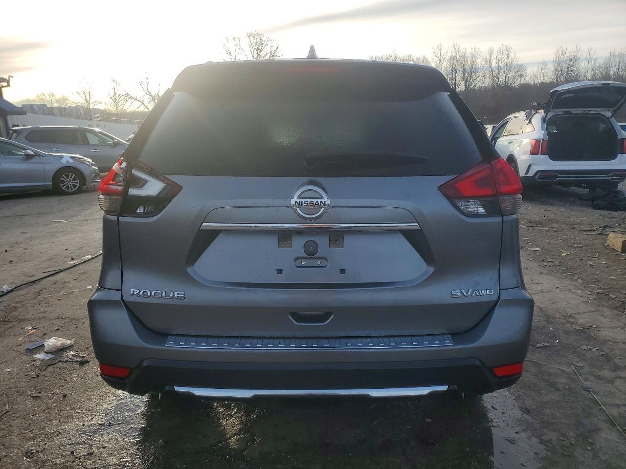 2018 Nissan Rogue Sv - zdjęcie 6