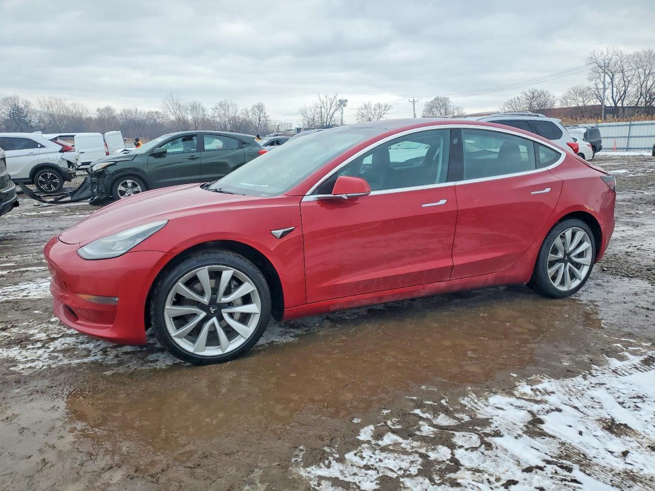2018 Tesla Model 3 - zdjęcie główne