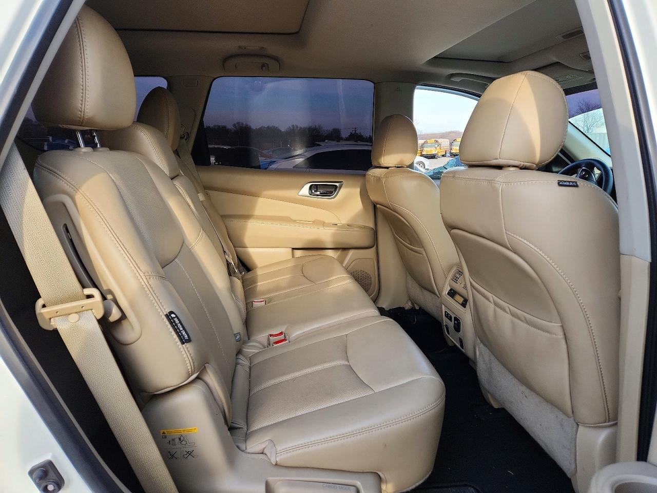 2020 Nissan Pathfinder Platinum - zdjęcie 11