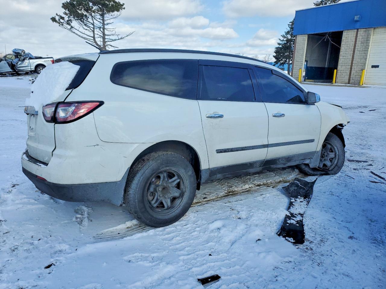 2017 Chevrolet Traverse Ls - zdjęcie 3