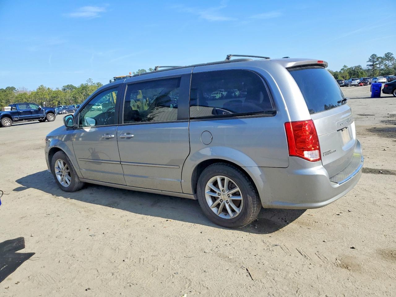 2016 Dodge Caravan Sxt - zdjęcie 2