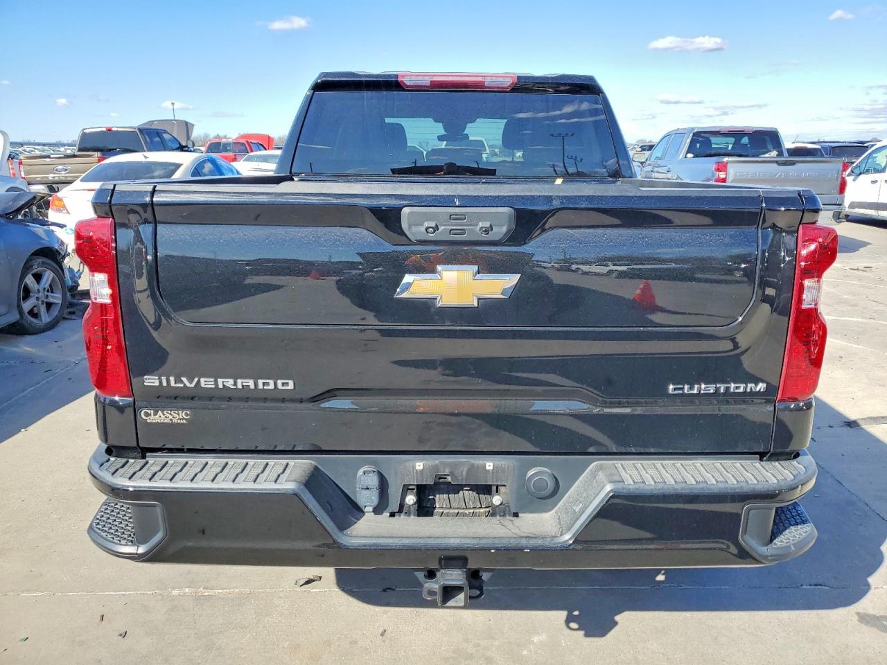 2022 Chevrolet Silverado C1500 Custom - zdjęcie 6