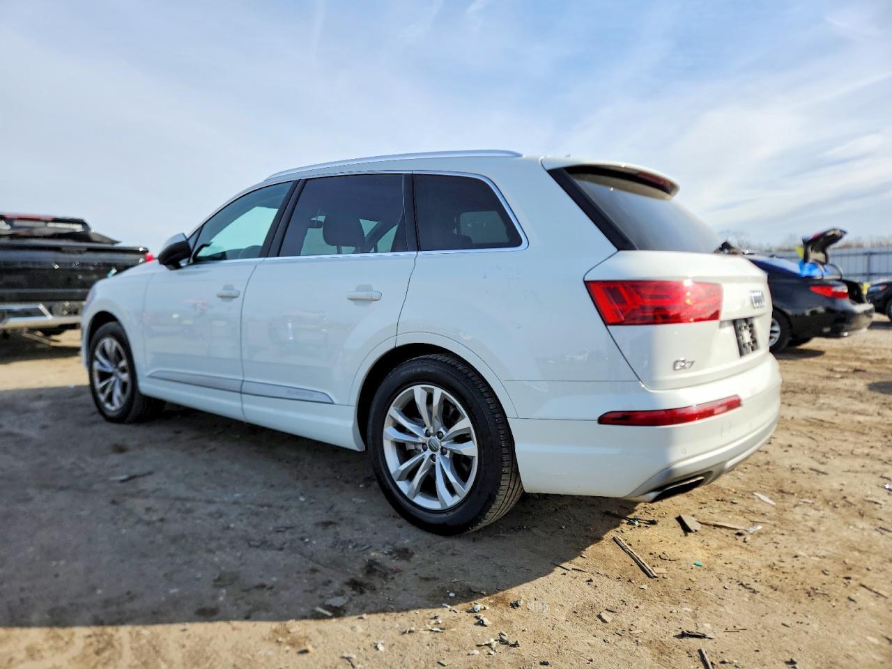 Audi Q7 - zdjęcie 2