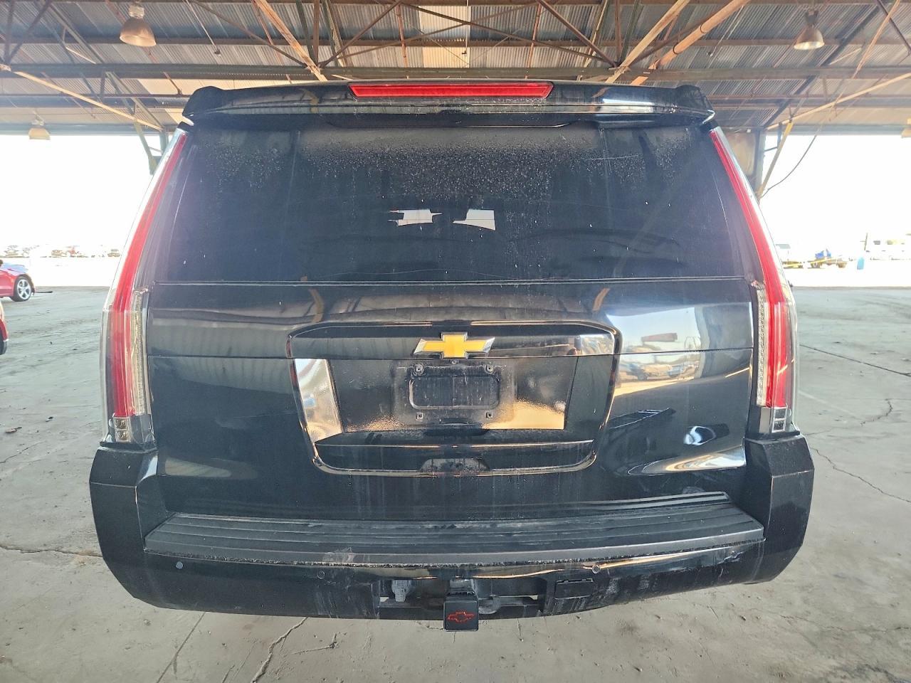 2020 Chevrolet Suburban C1500 Lt - zdjęcie 6