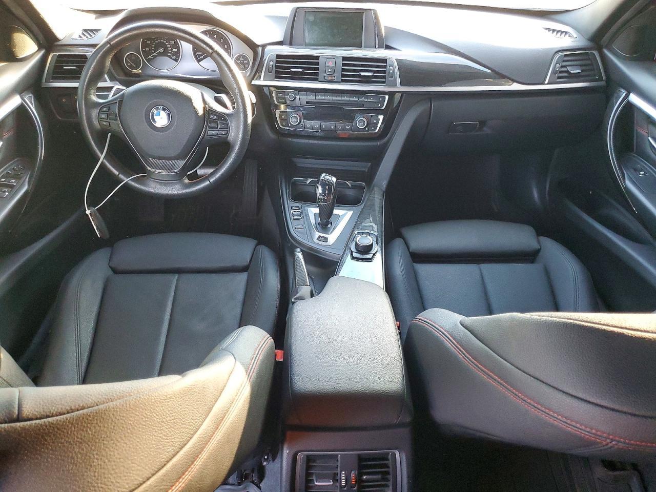 2017 BMW 330E - zdjęcie 8