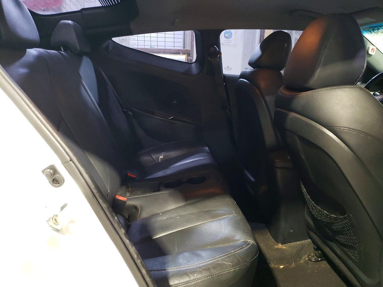 2015 Hyundai Veloster Turbo - zdjęcie 11