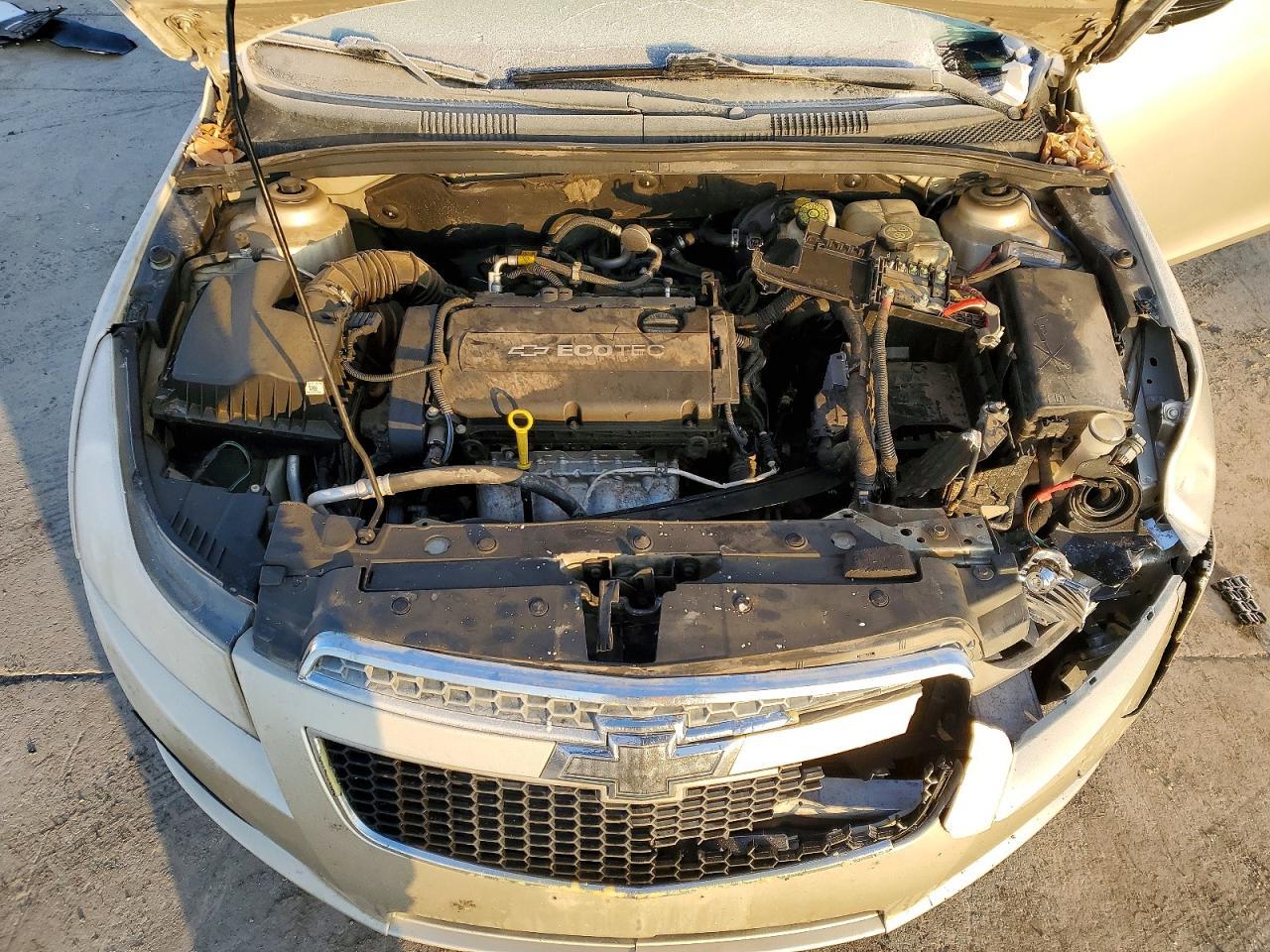 2013 Chevrolet Cruze Ls - zdjęcie 11