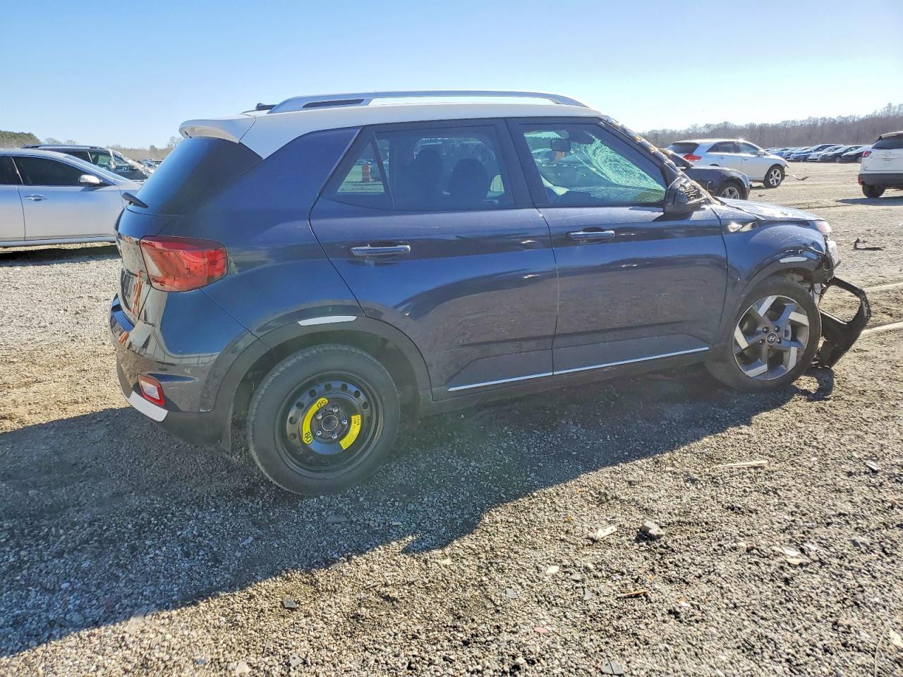 2025 Hyundai Venue Sel - zdjęcie 3