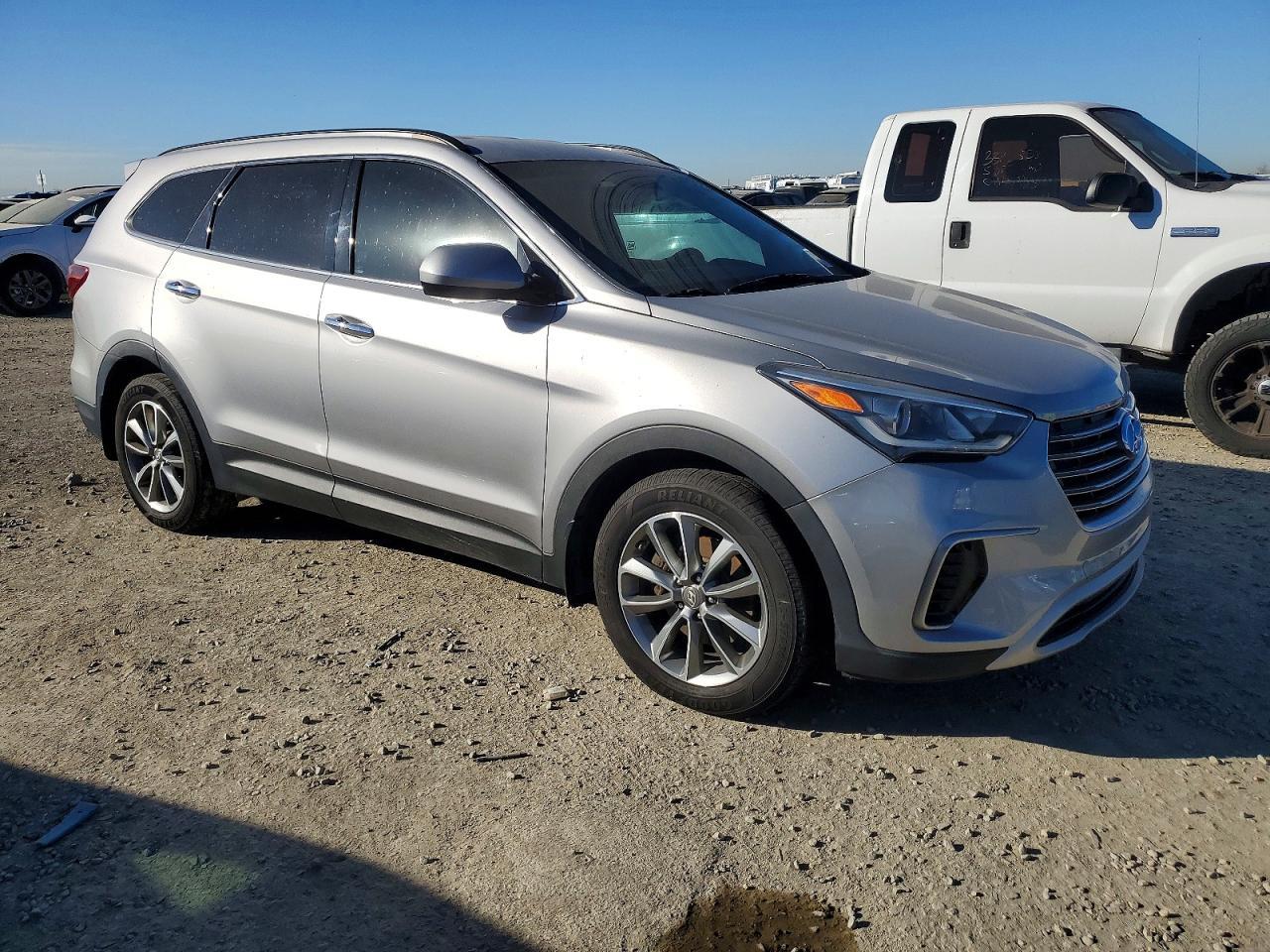 2017 Hyundai Santa Fe Se - zdjęcie 4