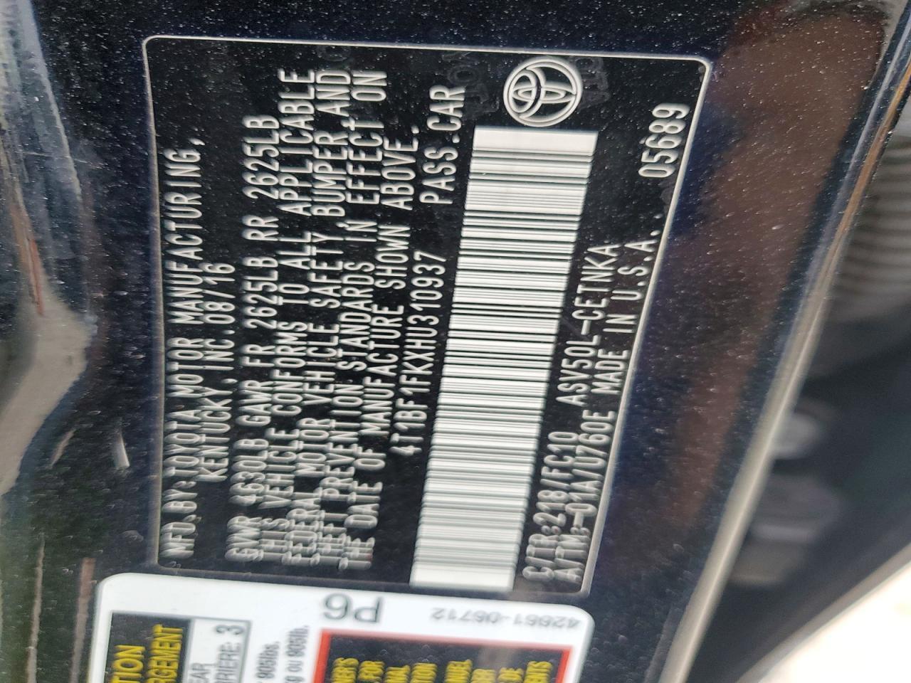 2017 Toyota Camry Le - zdjęcie 13