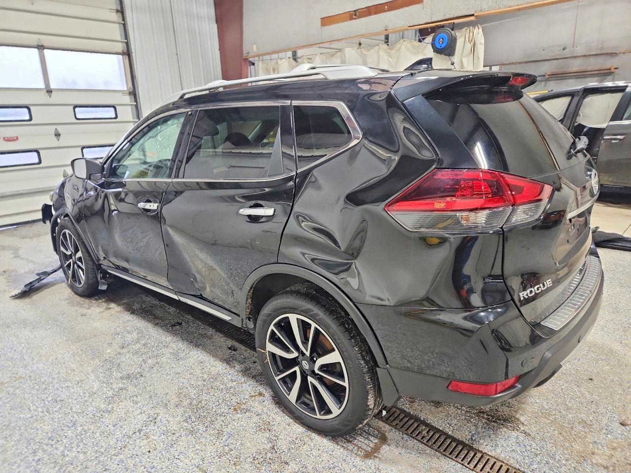2019 Nissan Rogue S - zdjęcie 2