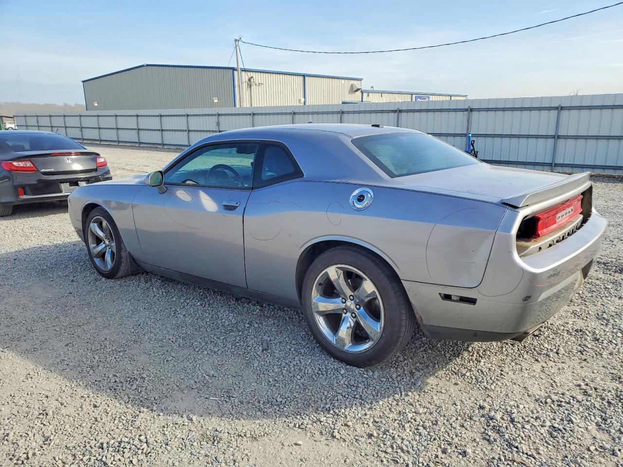 2014 Dodge Challenger Sxt - zdjęcie 2