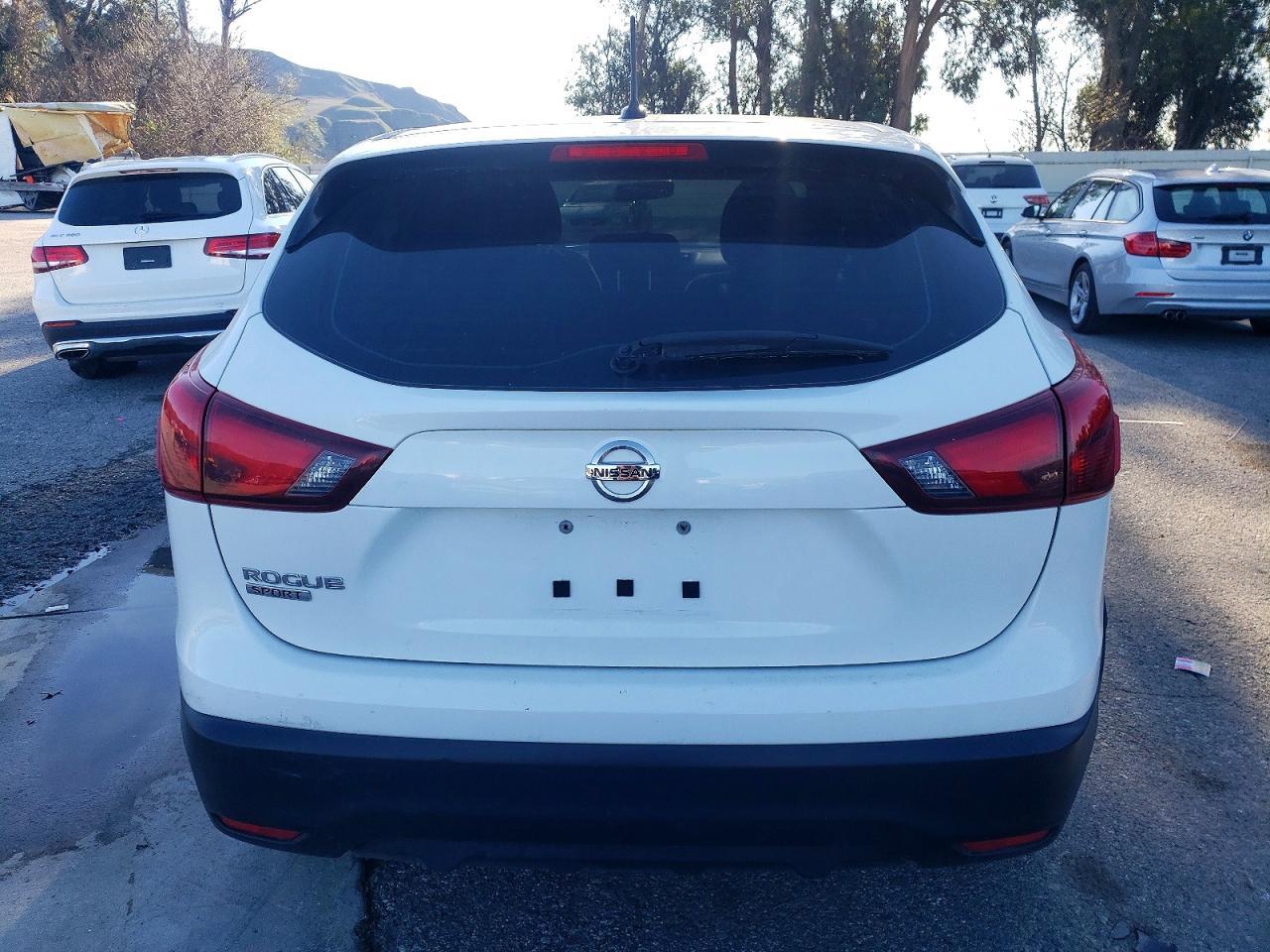 2019 Nissan Rogue Sport S - zdjęcie 6