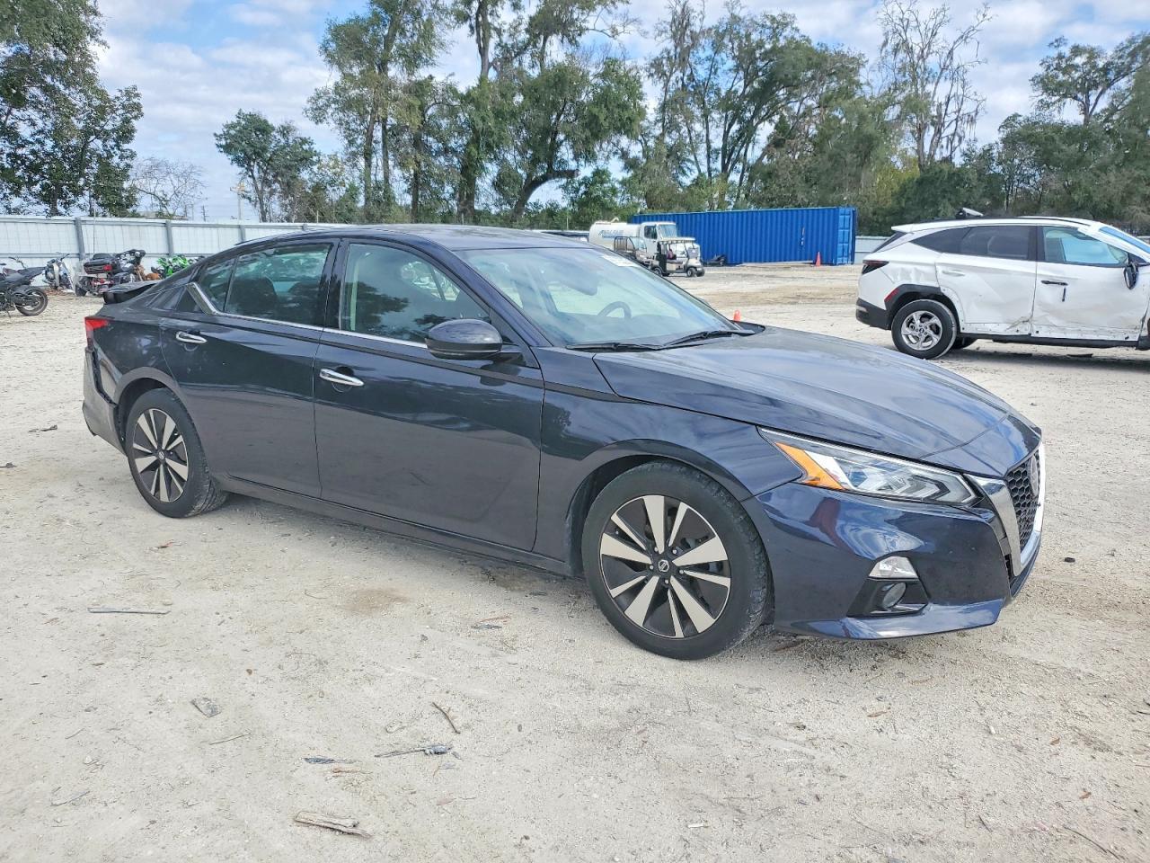 2020 Nissan Altima Sl - zdjęcie 4