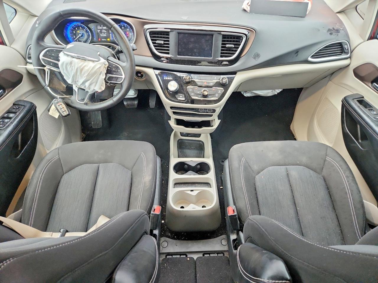 2022 Chrysler Voyager Lx - zdjęcie 8