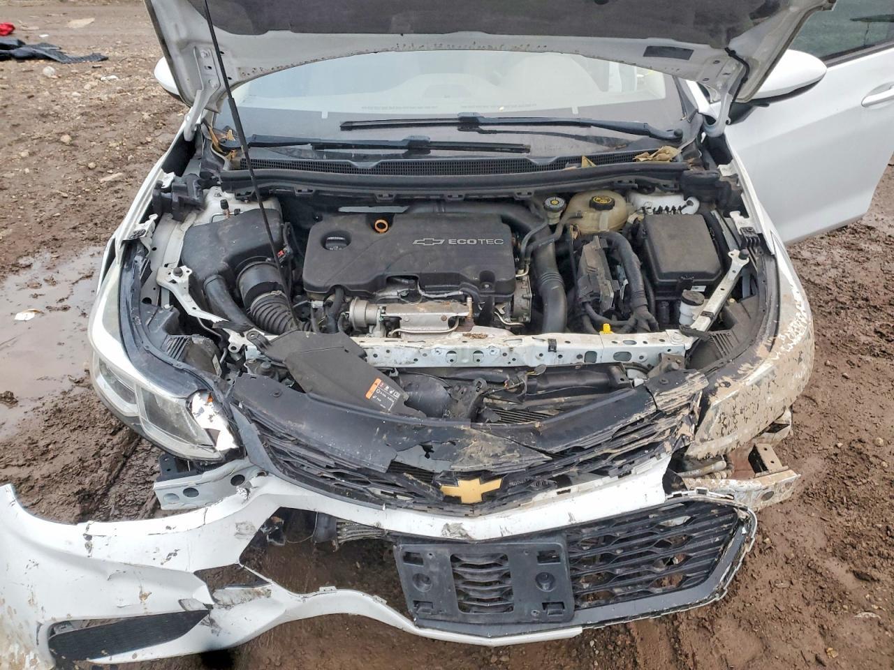 2017 Chevrolet Cruze Ls - zdjęcie 11