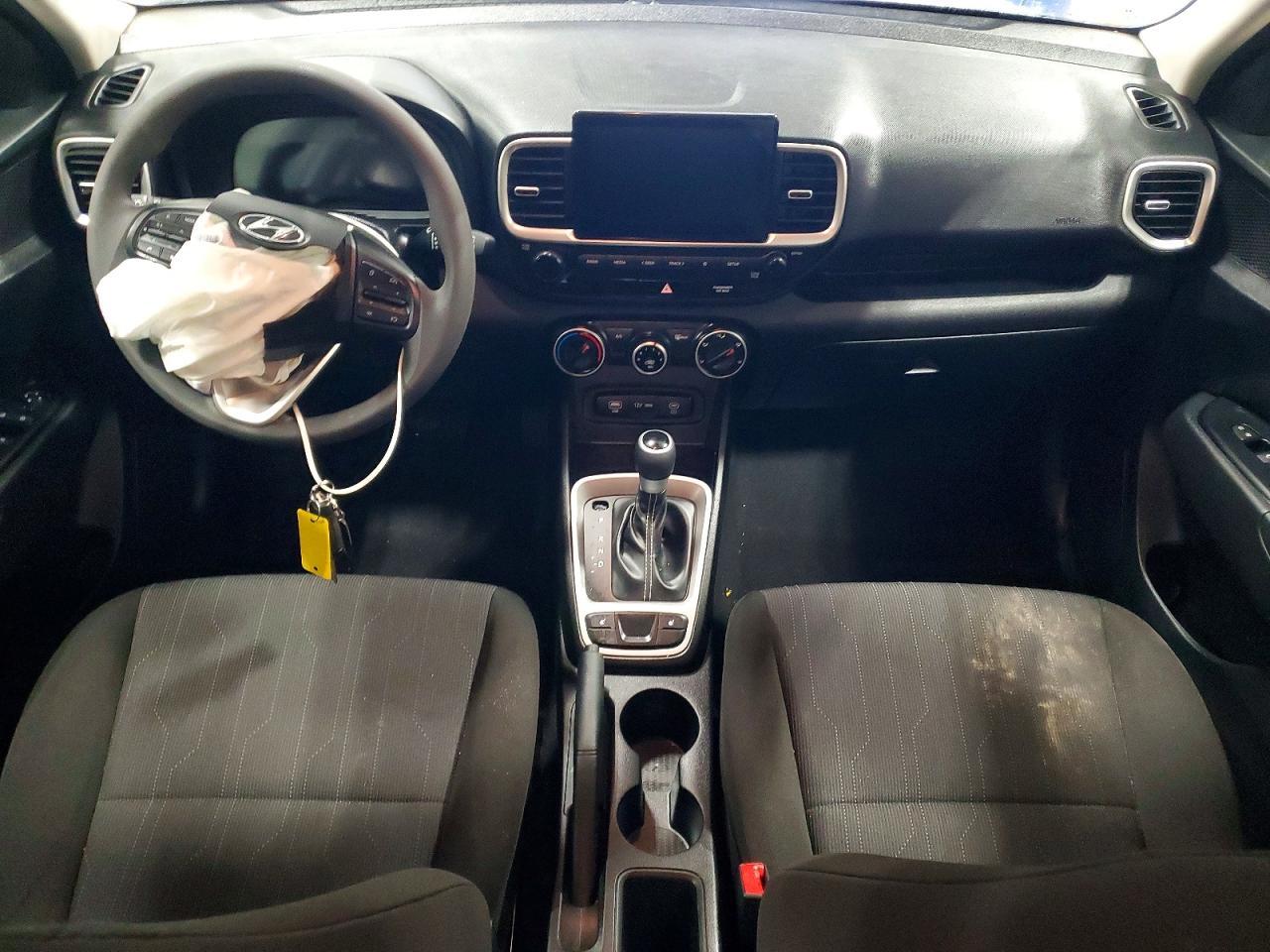 2025 Hyundai Venue Se - zdjęcie 8