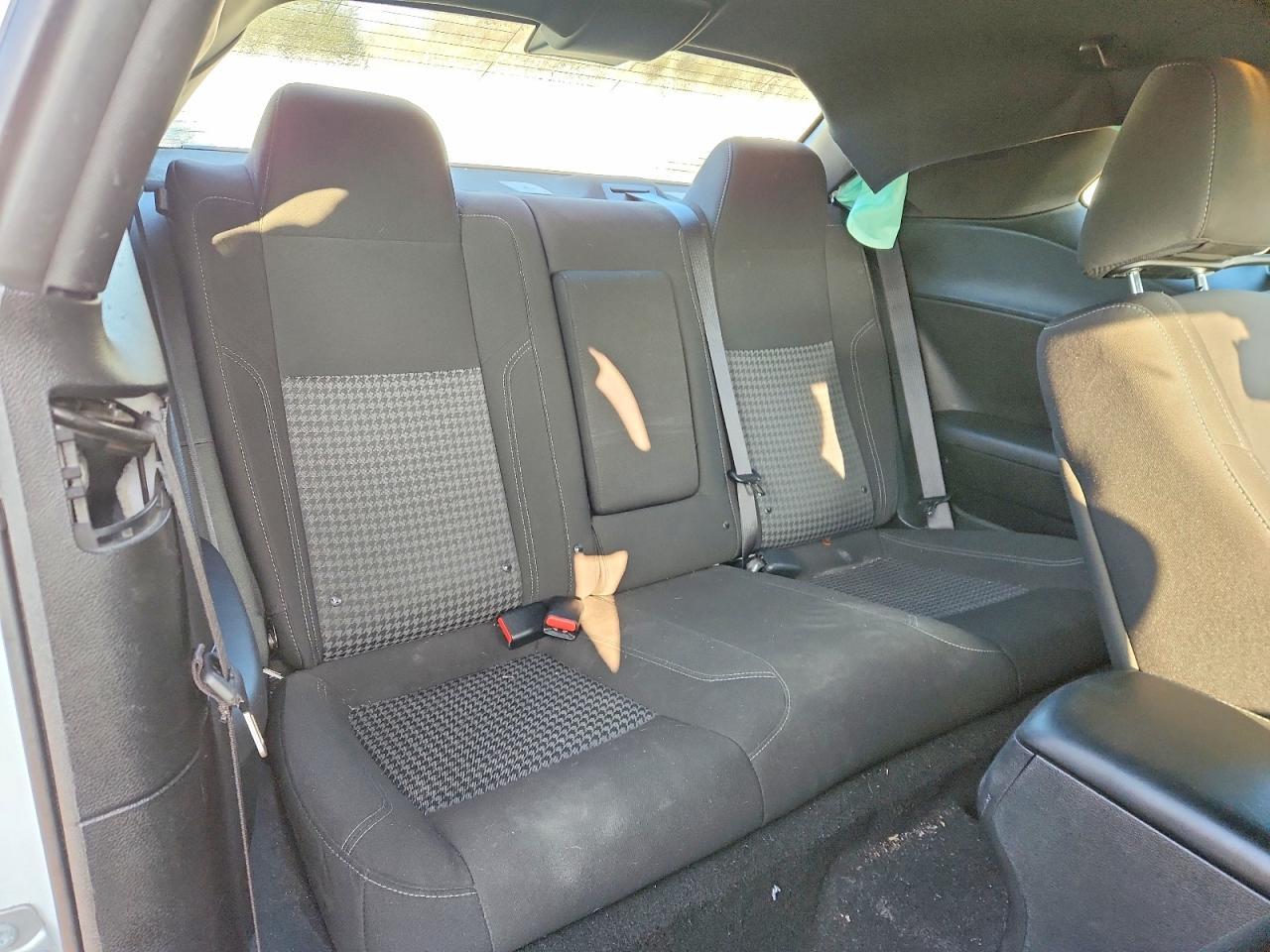 2022 Dodge Challenger Sxt - zdjęcie 10