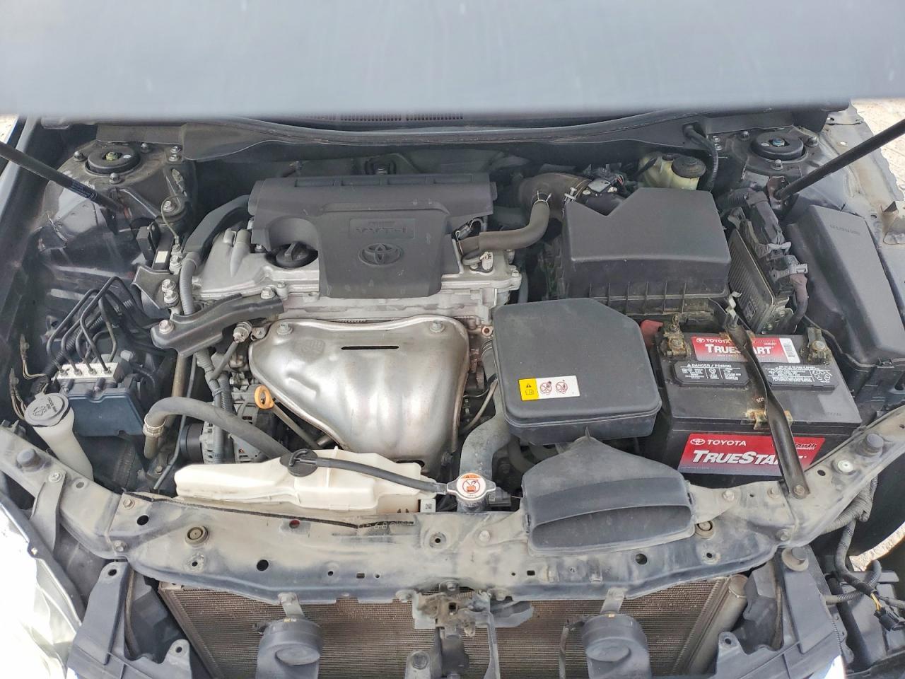 2017 Toyota Camry Le - zdjęcie 11
