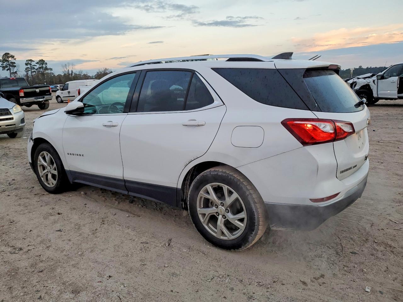 2019 Chevrolet Equinox Lt - zdjęcie 2
