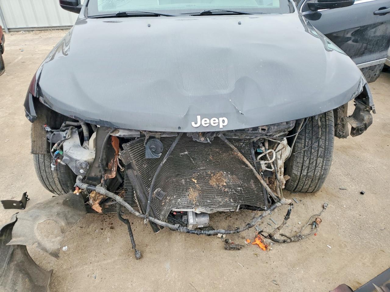 2013 Jeep Grand Cherokee Laredo - zdjęcie 12