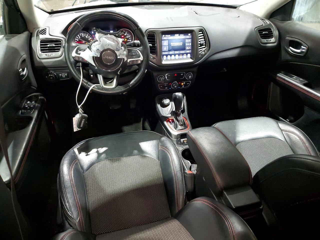 2019 Jeep Compass Trailhawk - zdjęcie 8