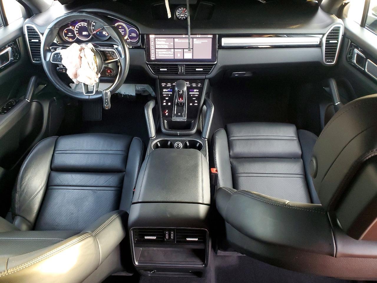 2021 Porsche Cayenne Coupe - zdjęcie 8