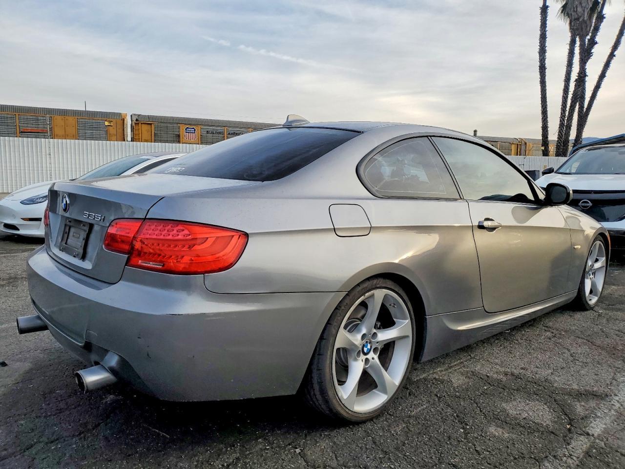 2013 BMW 335 I - zdjęcie 3