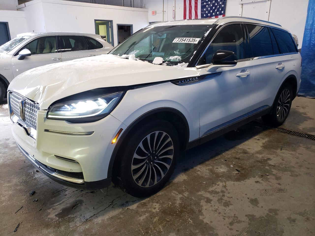 2023 Lincoln Townhouse Aviator - zdjęcie główne