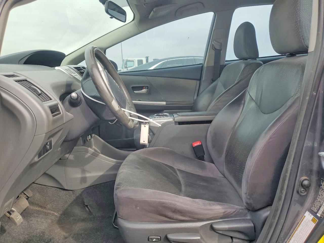 2014 Toyota Prius V - zdjęcie 7