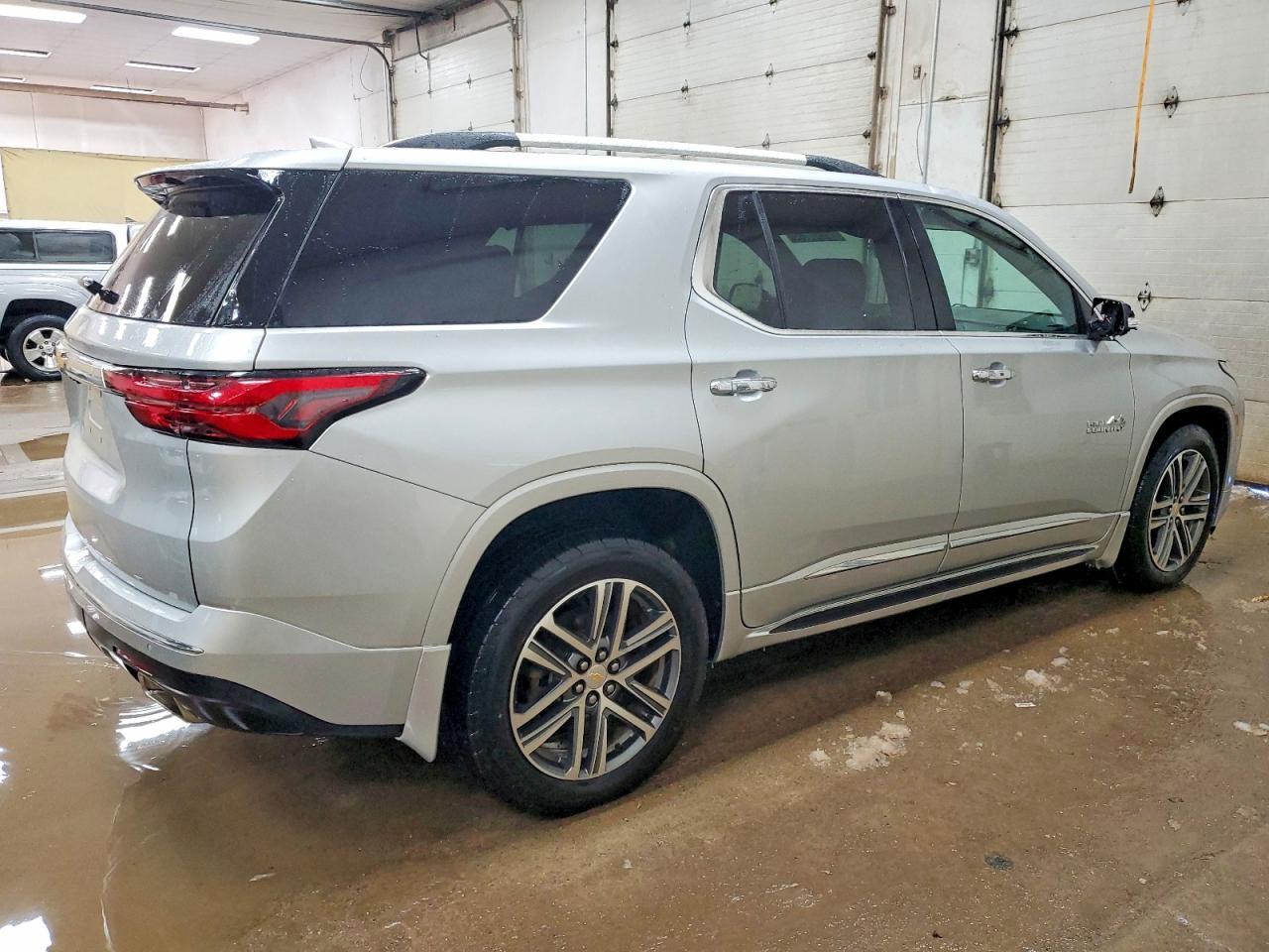 2022 Chevrolet Traverse High Country - zdjęcie 3