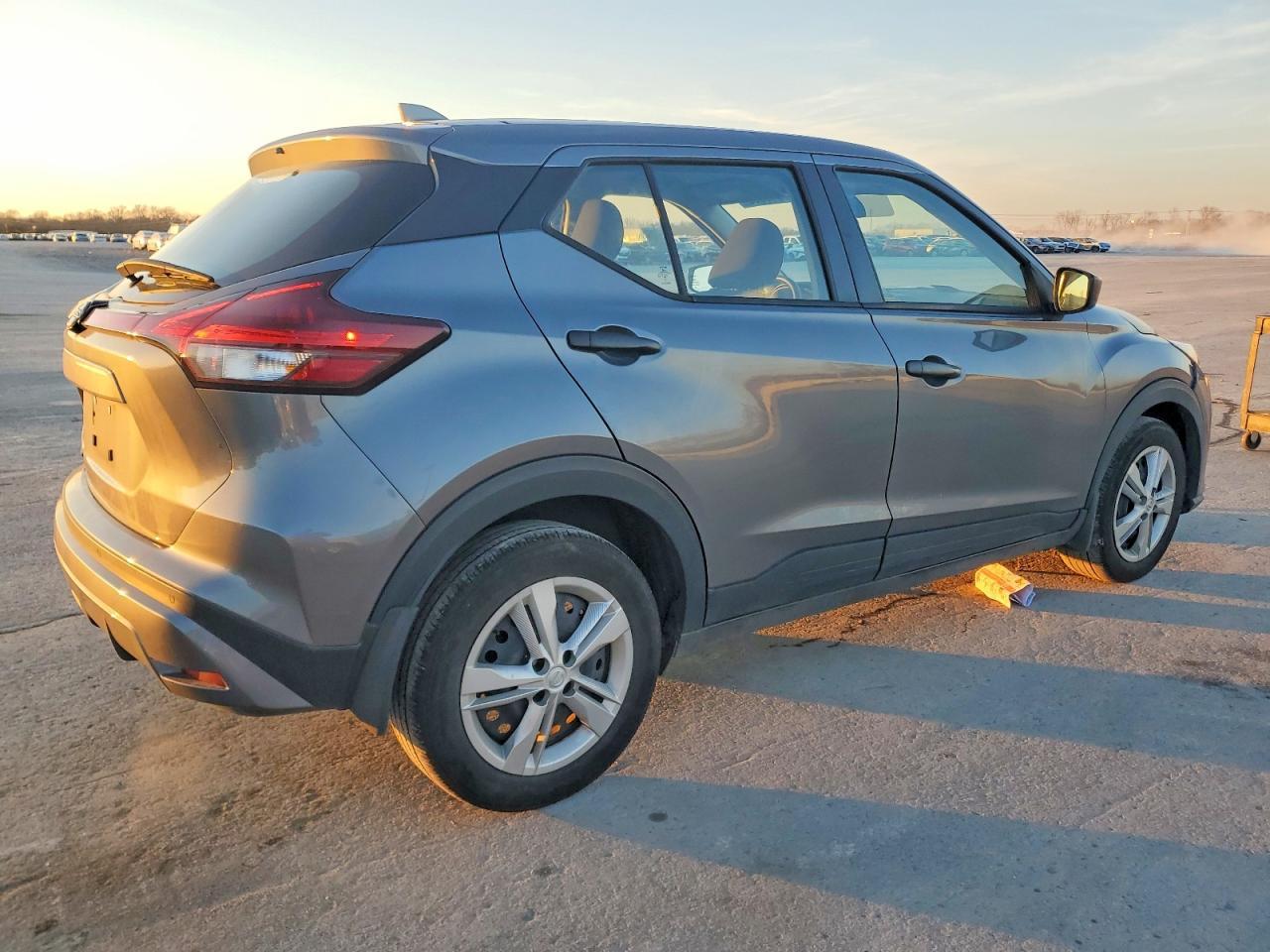 2024 Nissan Kicks S - zdjęcie 3