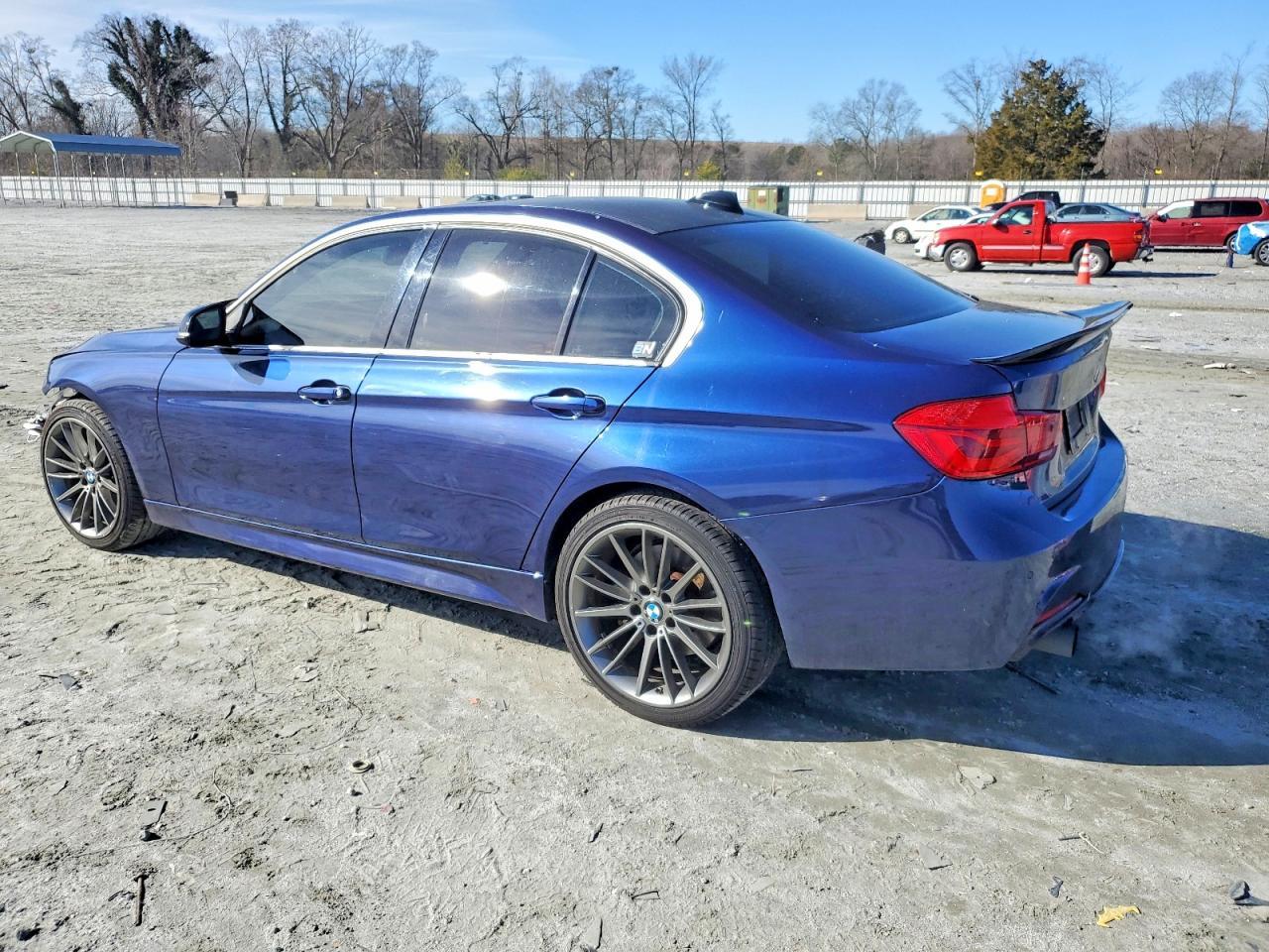 BMW Seria 3 - zdjęcie 2