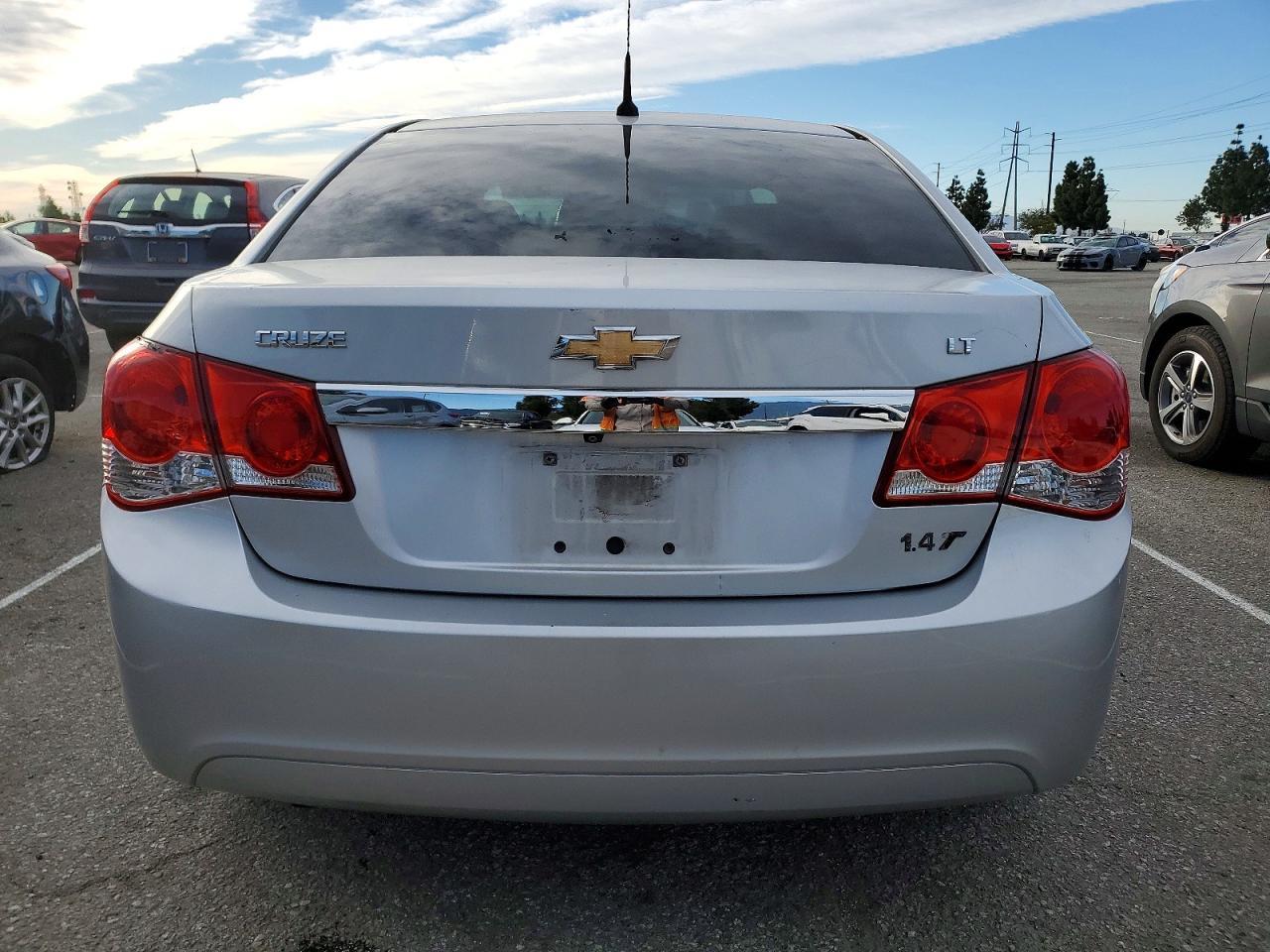 2014 Chevrolet Cruze Lt - zdjęcie 6