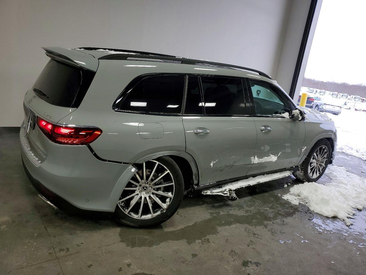 2024 Mercedes-Benz Gls 580 4Matic - zdjęcie 3