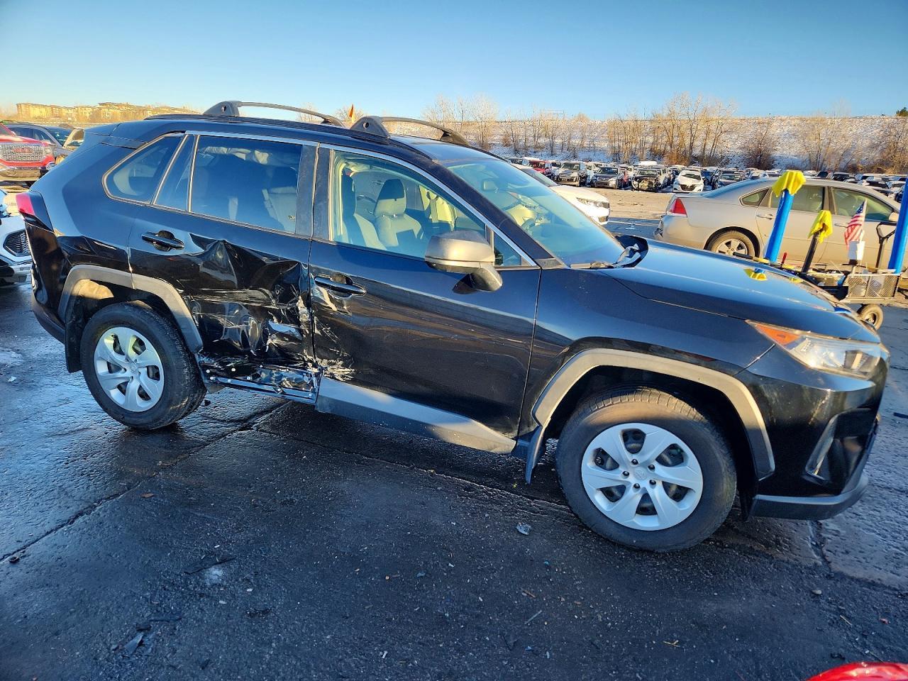 2019 Toyota Rav4 Le - zdjęcie 4