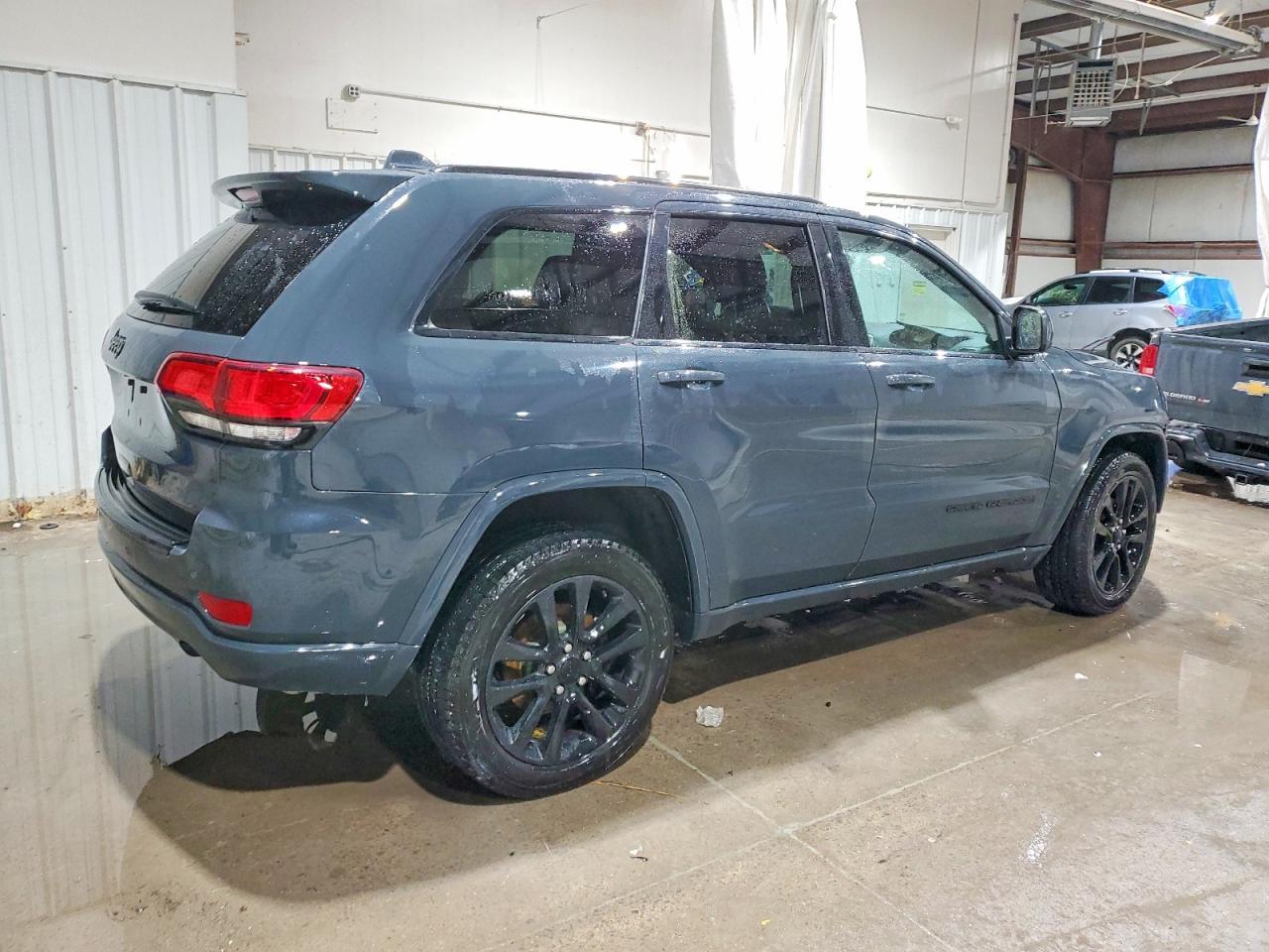 2017 Jeep Grand Cherokee Laredo - zdjęcie 3