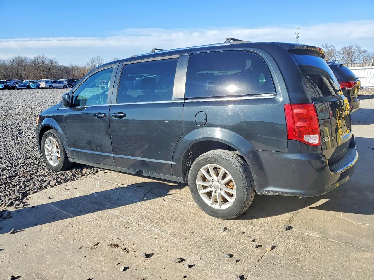 2018 Dodge Grand Caravan Sxt - zdjęcie 2