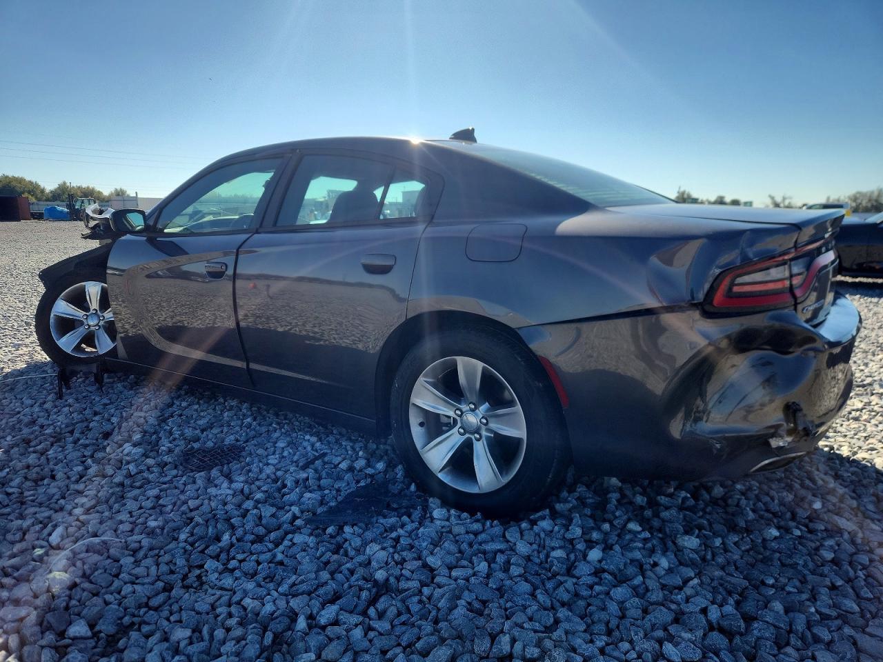 2016 Dodge Charger Sxt - zdjęcie 2