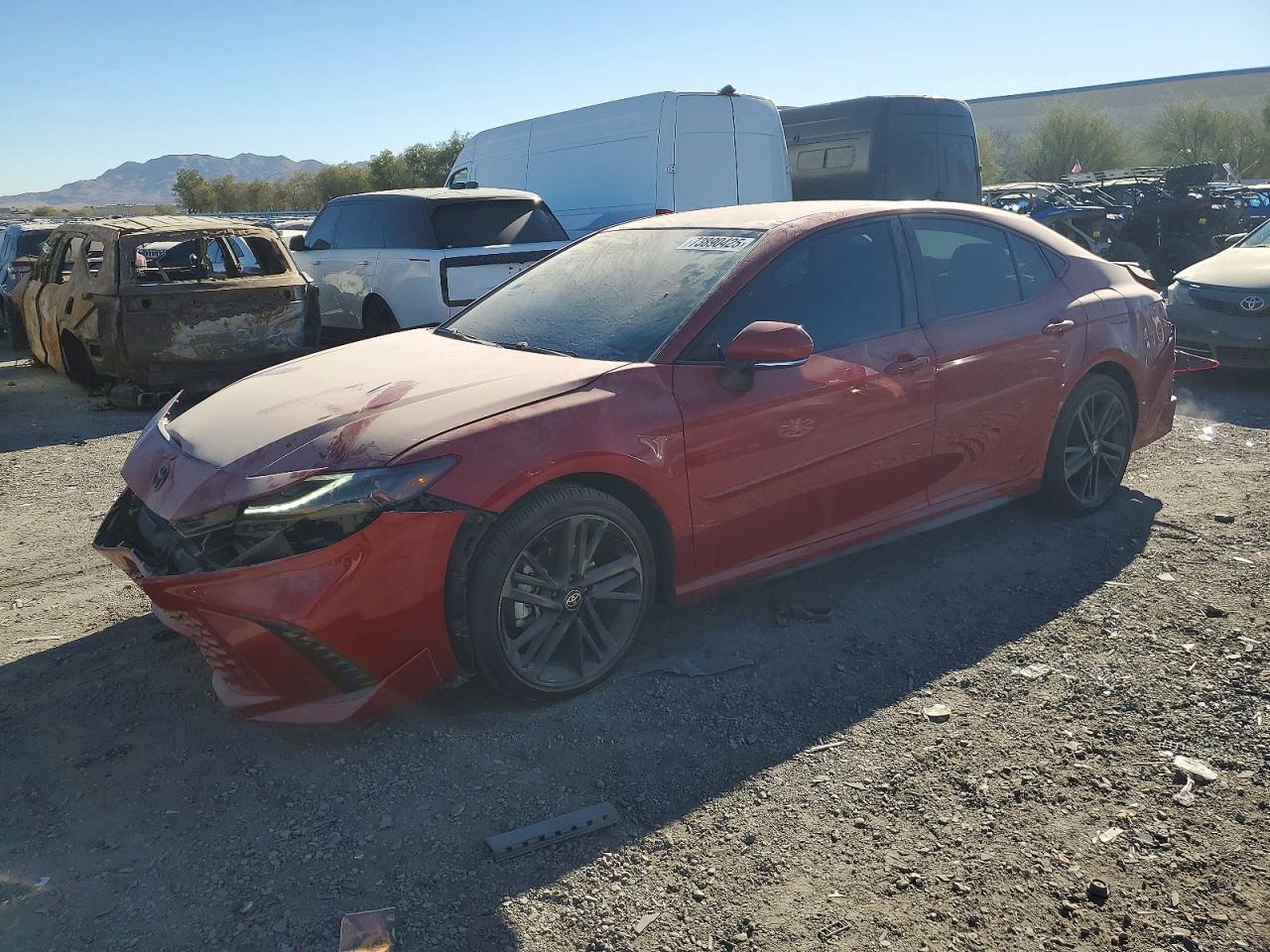 2025 Toyota Camry Xse - zdjęcie główne