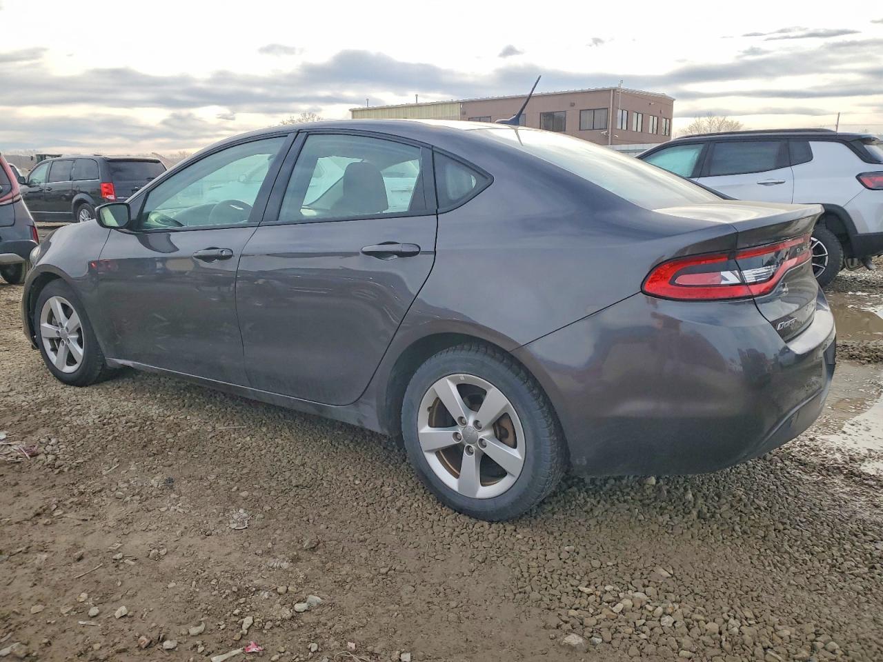 2016 Dodge Dart Sxt - zdjęcie 2