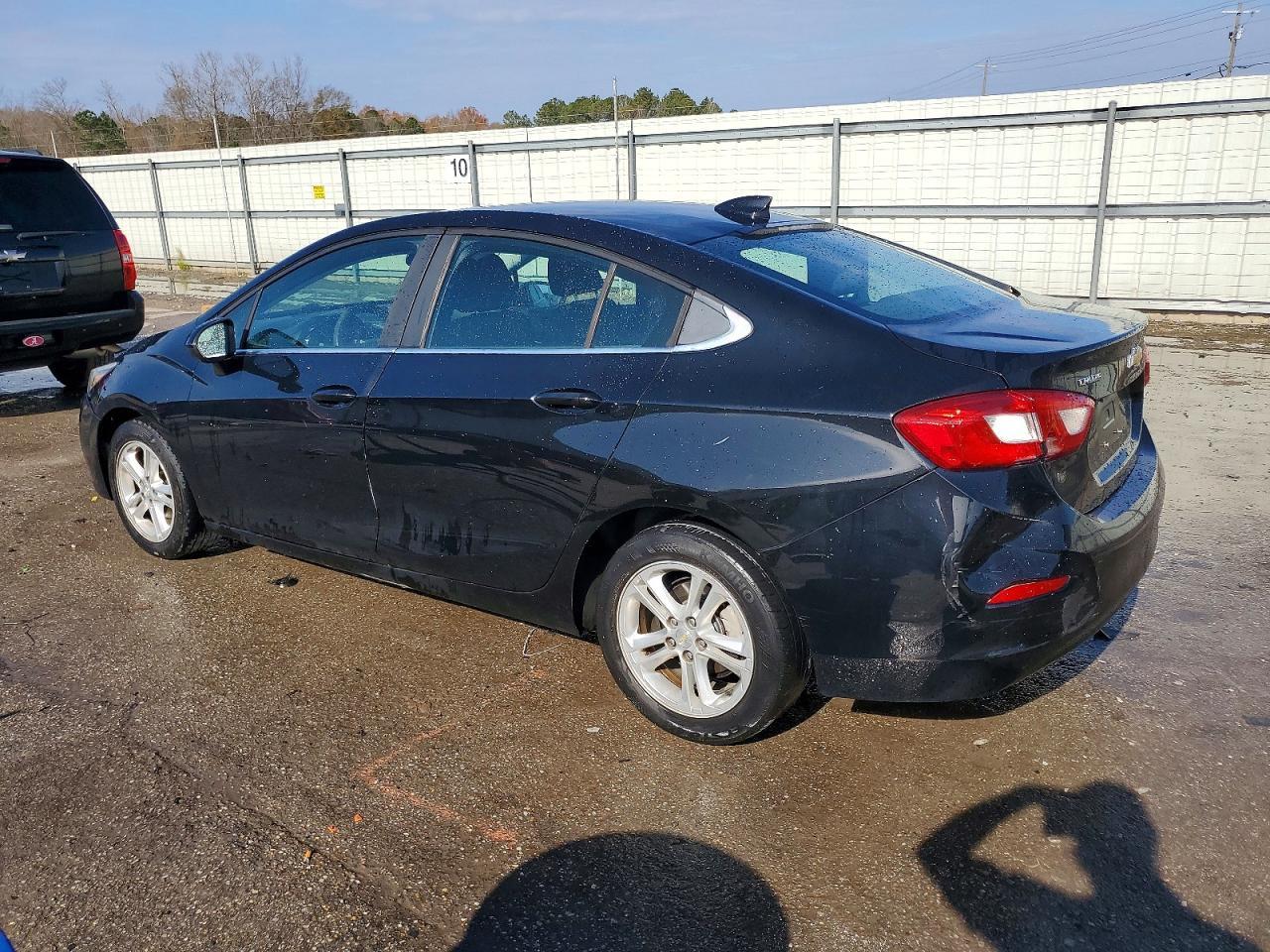 2018 Chevrolet Cruze Lt - zdjęcie 2