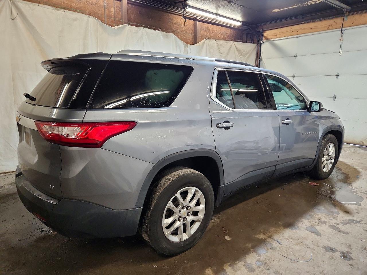 2018 Chevrolet Traverse Lt - zdjęcie 3