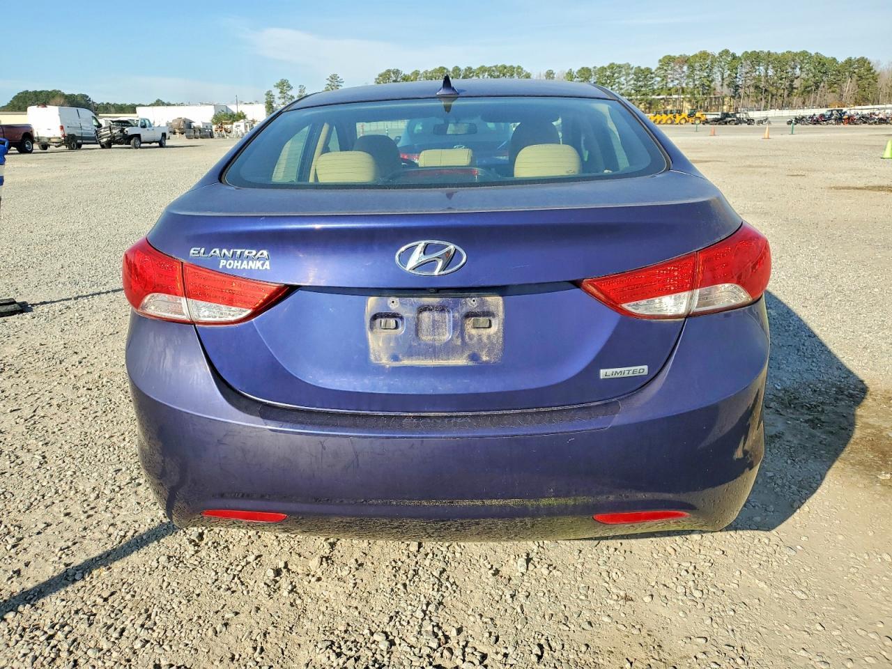 2013 Hyundai Elantra Gls - zdjęcie 6
