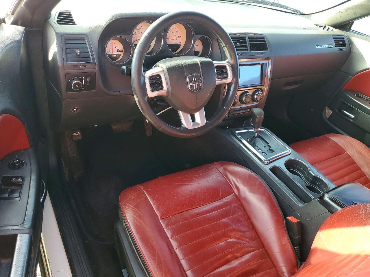 2014 Dodge Challenger Sxt - zdjęcie 8